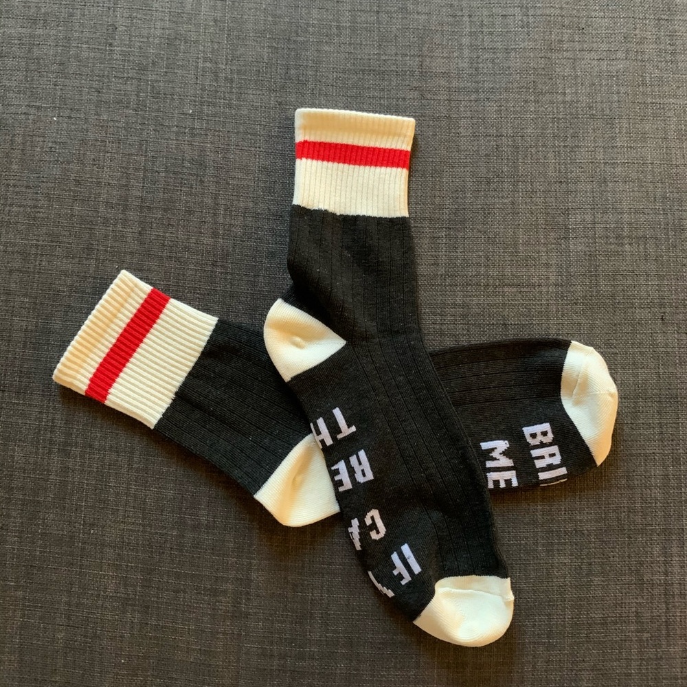 🆕 🎁 Novelty Socks - If you can read this...